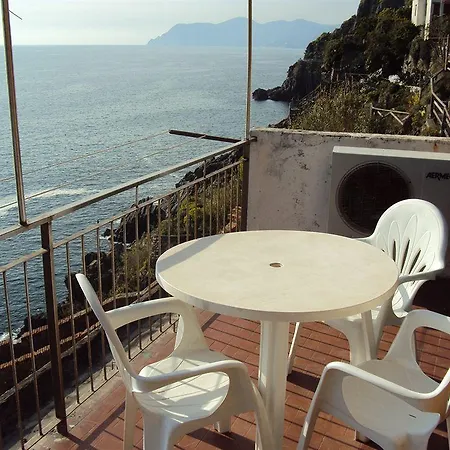 Mar-mar Apartment *