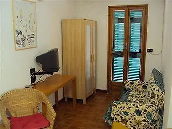 Mar-mar Apartment *